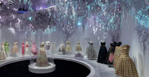 v and a dior|christian dior v&a.